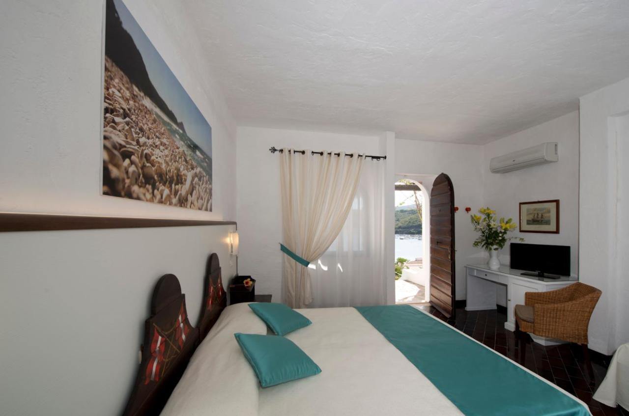 פורטו אזורו Hotel Cala Di Mola מראה חיצוני תמונה